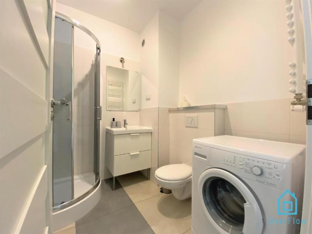 Milky Apartment With Balcony - 3 Km To Baltic Sea Gdańsk Extérieur photo